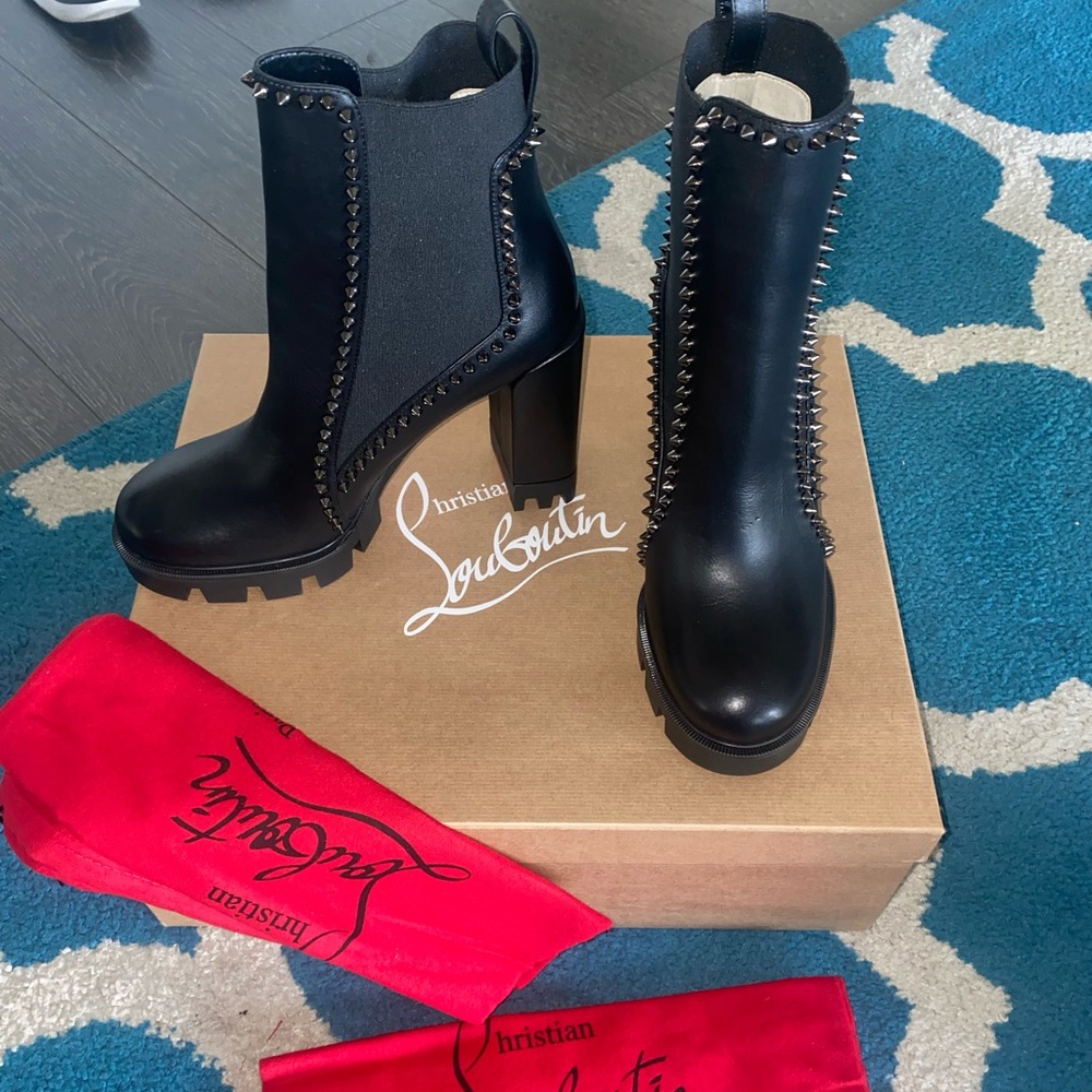 New Louboutin Out Line Spike Boots